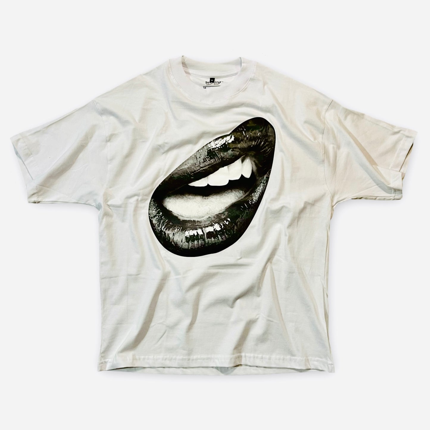 REMERA OVERSIZE LIPS